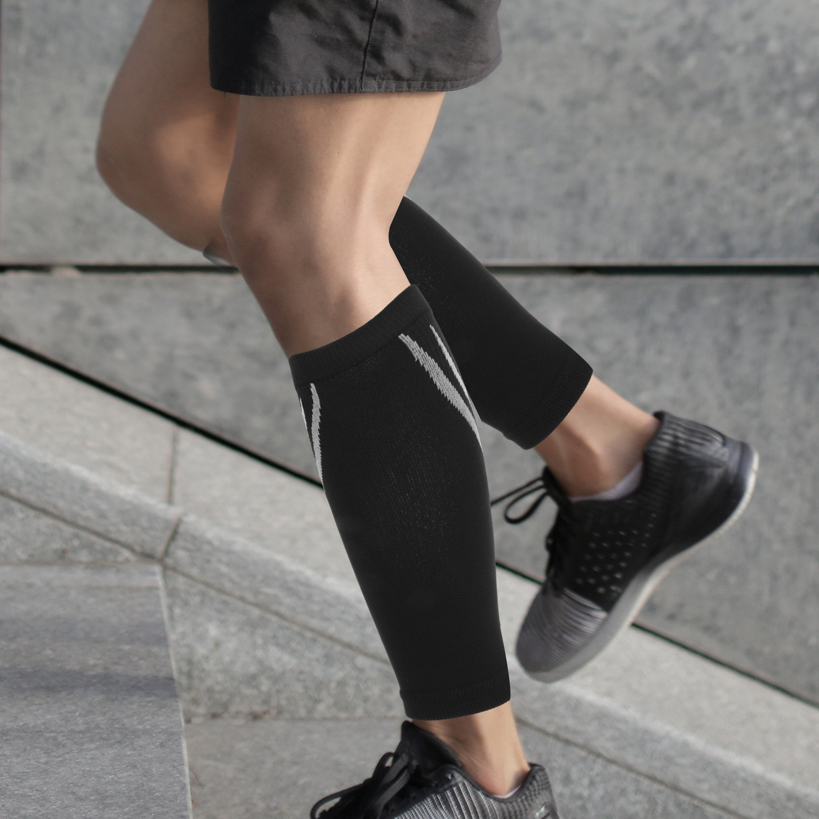 Compression Calf Sleeve - 1 Pasang Kaus Kaki Olahraga Elastis