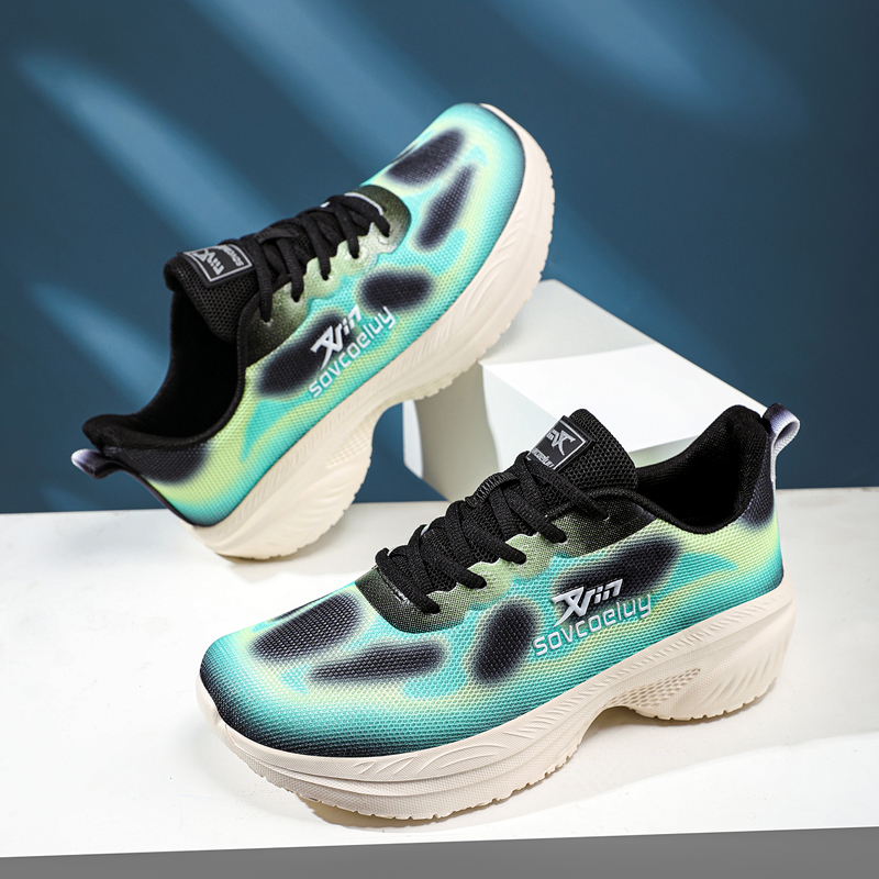 Sepatu Lari Pria dengan Papan  - Running Shoe Carbon ulasan dan harga